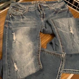 #1420 Women’s Wall Flower Jeans